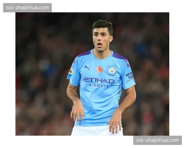 曼城罗德里单后腰控场稳健 但前场进攻组织缺乏创意突破